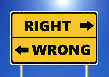 Road sign with right or wrong directions